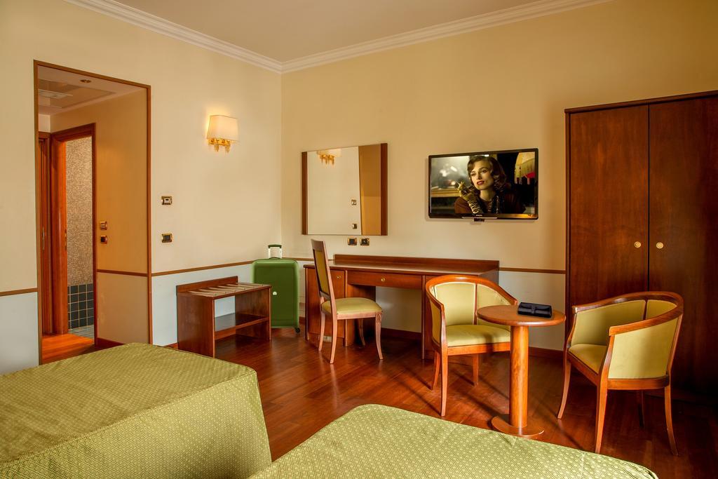 Piemonte 3* Roma